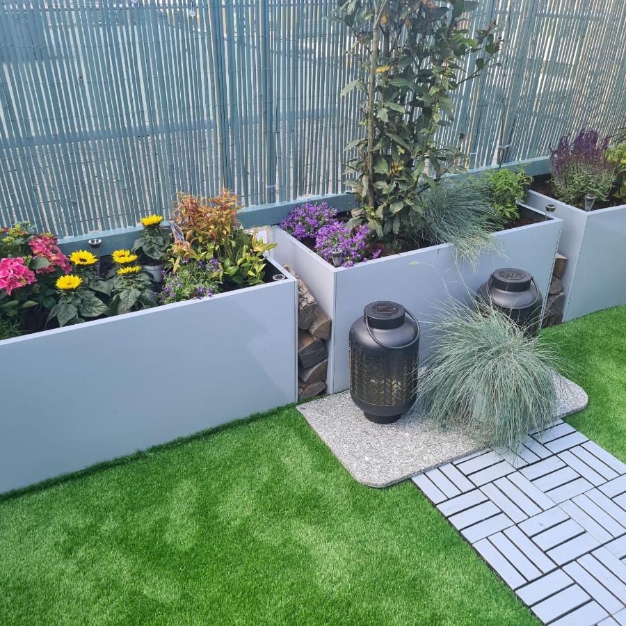 Luxury 9Ine Penthouse With Garden & Jacuzzi Lägenhet Birmingham Exteriör bild