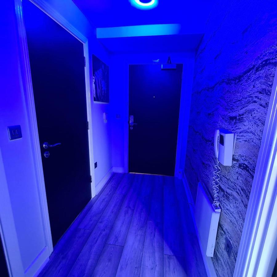 Luxury 9Ine Penthouse With Garden & Jacuzzi Lägenhet Birmingham Exteriör bild