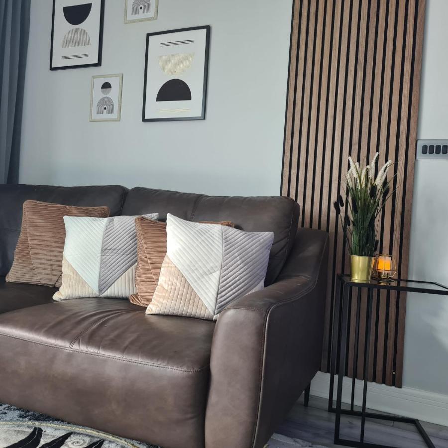 Luxury 9Ine Penthouse With Garden & Jacuzzi Lägenhet Birmingham Exteriör bild